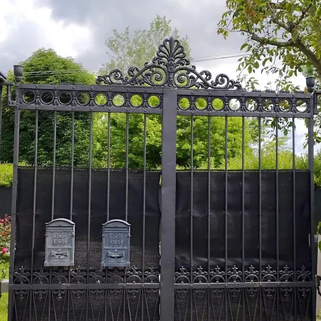 Outlander Tra Bologna E Ferrara Vicino Uscita A13 Altedo Bed & Breakfast Bentivoglio