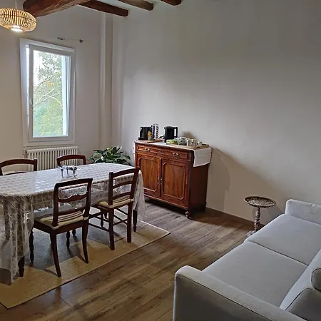 Outlander Tra Bologna E Ferrara Vicino Uscita A13 Altedo *